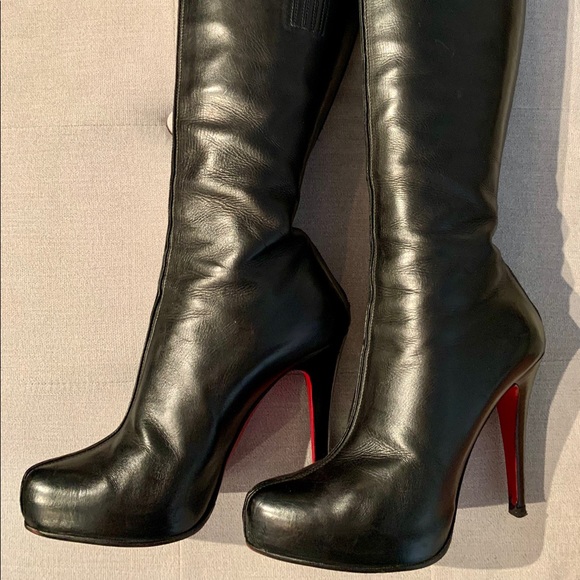 Christian Louboutin Shoes - Christian Louboutin Size 36 Black Leather